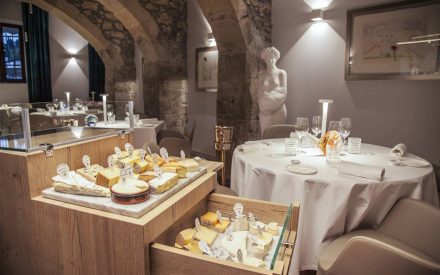 Le chariot de fromages - Restaurant étoilé Les Terraillers à Biot par Michaël Fulci